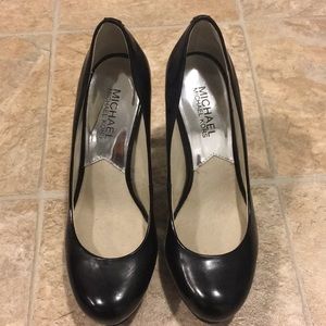 Michael kors shoes in black